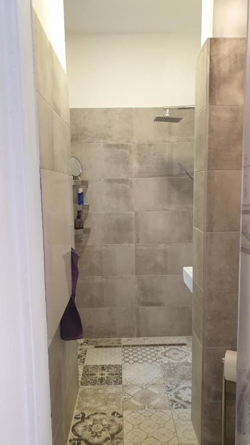 Brand New Sunny Apartment On Andrassy Street 布达佩斯 外观 照片